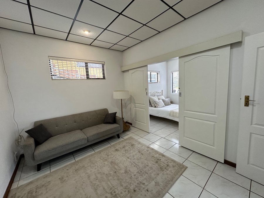 5 Bedroom Property for Sale in Gonubie North Eastern Cape